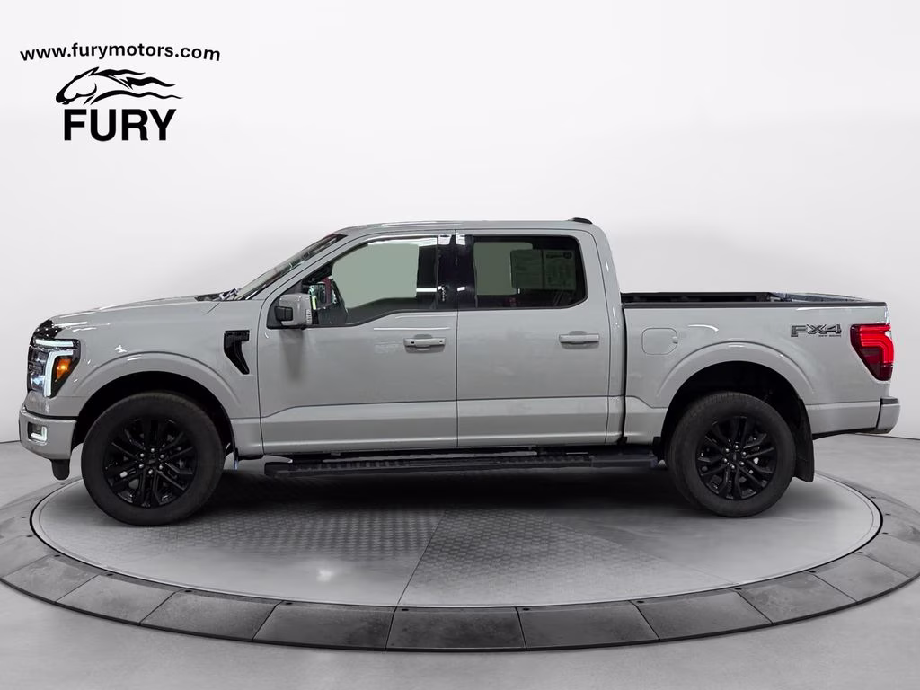 2024 Avalanche Gray Ford F-150 Lariat FX4 Black Appearance w/Tow Pkg 4X4 Truck