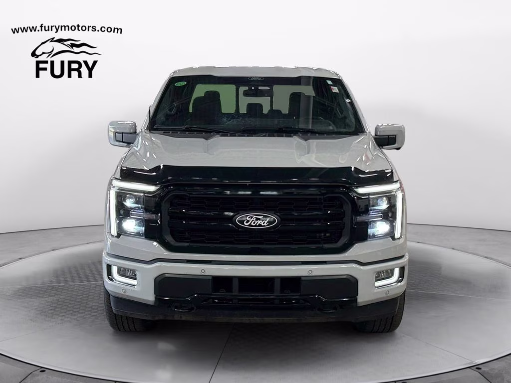 2024 Avalanche Gray Ford F-150 Lariat FX4 Black Appearance w/Tow Pkg 4X4 Truck