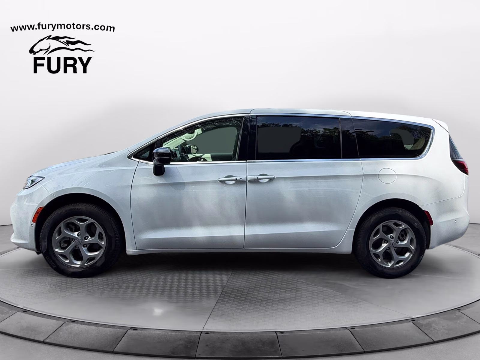 2024 Bright White Clearcoat Chrysler Pacifica Limited AWD Van