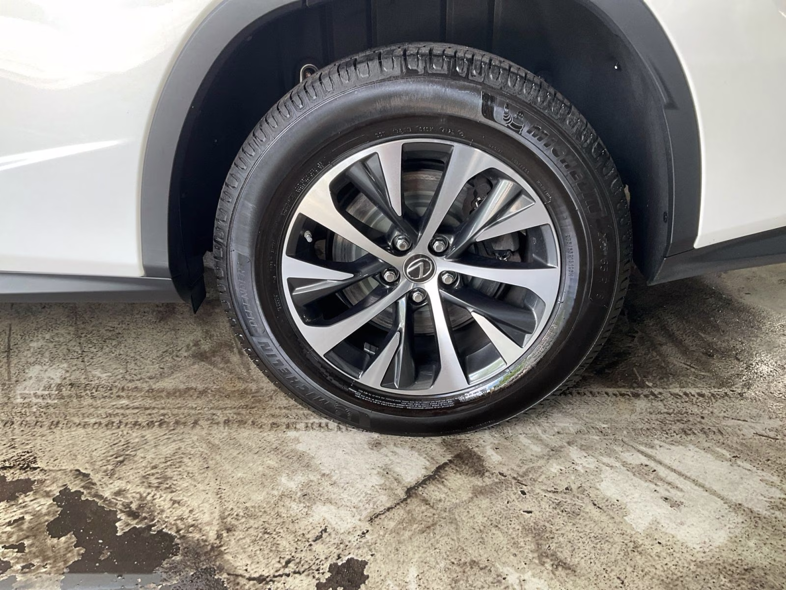 2022 White Pearl Lexus RX 350L AWD SUV