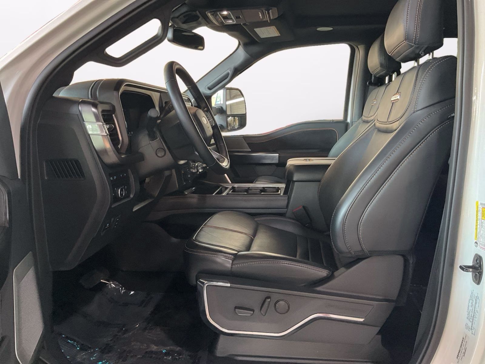 2023 Ford Super Duty F-350 SRW 4X4 Truck