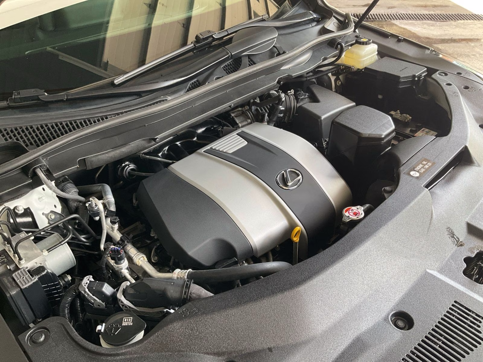 2022 White Pearl Lexus RX 350L AWD SUV