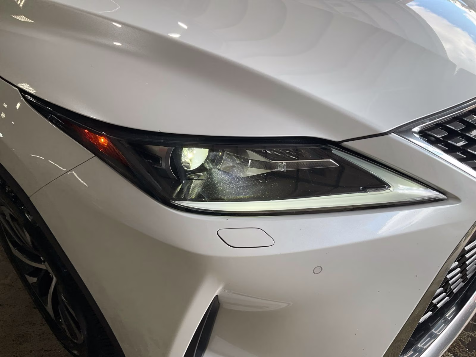 2022 White Pearl Lexus RX 350L AWD SUV