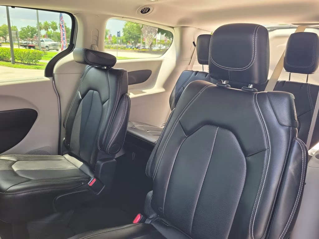 2024 Silver Mist Clearcoat Chrysler Pacifica Touring L FWD Van
