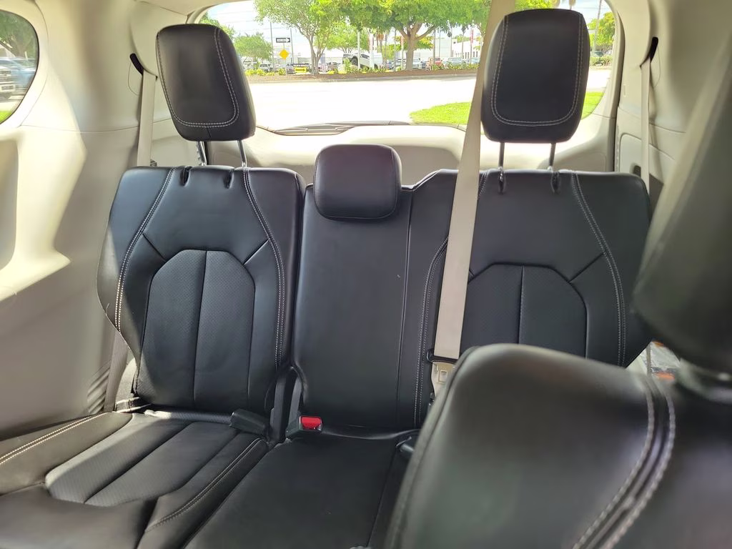 2024 Silver Mist Clearcoat Chrysler Pacifica Touring L FWD Van
