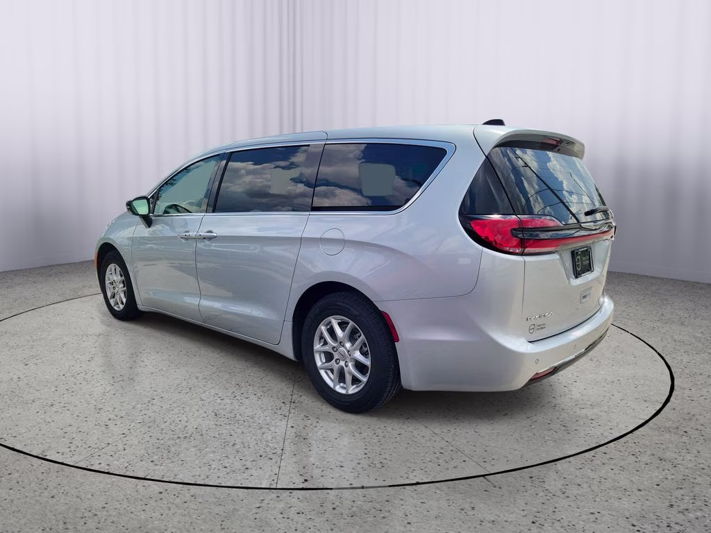 2024 Silver Mist Clearcoat Chrysler Pacifica Touring L FWD Van