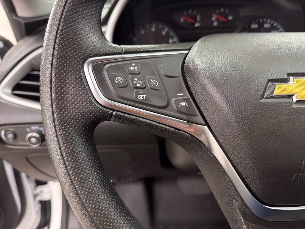 2024 Summit White Chevrolet Malibu LT FWD Sedan
