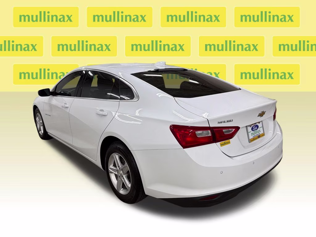 2024 Summit White Chevrolet Malibu LT FWD Sedan