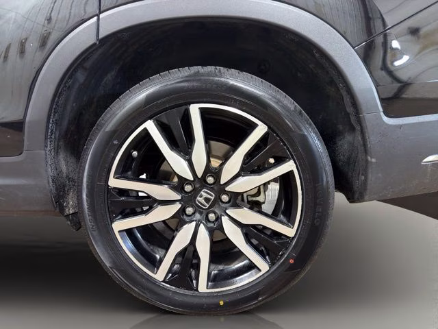 2022 Crystal Black Pearl Honda Pilot Elite AWD SUV