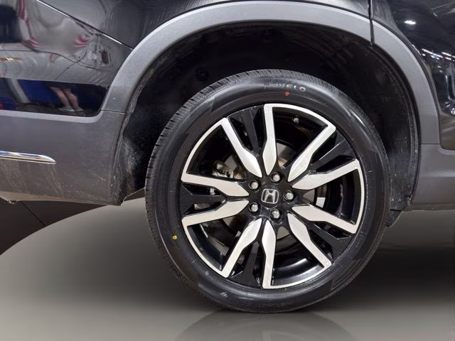 2022 Crystal Black Pearl Honda Pilot Elite AWD SUV