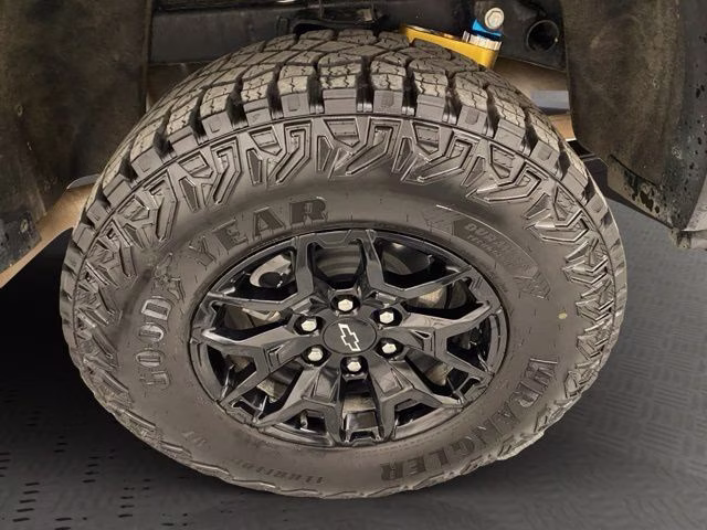 2025 Sterling Gray Metallic Chevrolet Colorado ZR2 4X4 Truck