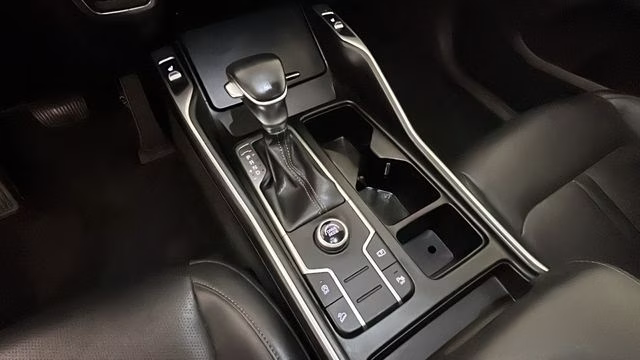 2021 Everlasting Silver Kia Sorento S FWD SUV
