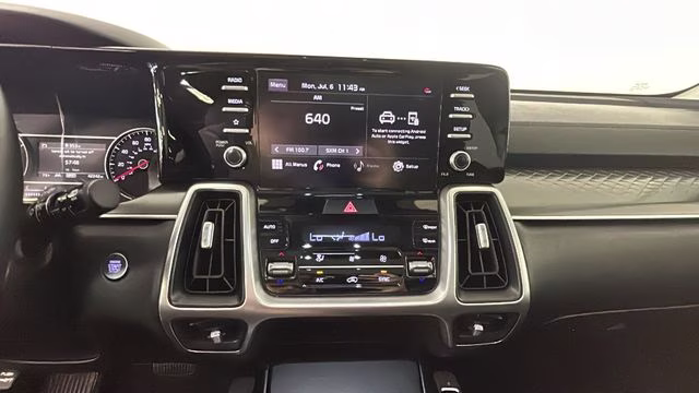2021 Everlasting Silver Kia Sorento S FWD SUV