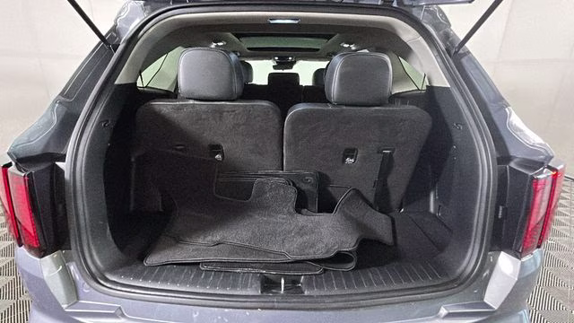 2021 Everlasting Silver Kia Sorento S FWD SUV