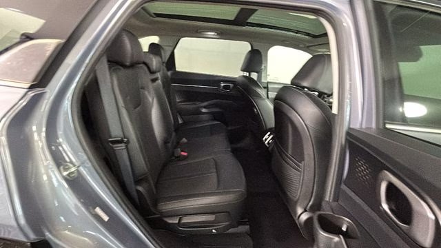2021 Everlasting Silver Kia Sorento S FWD SUV