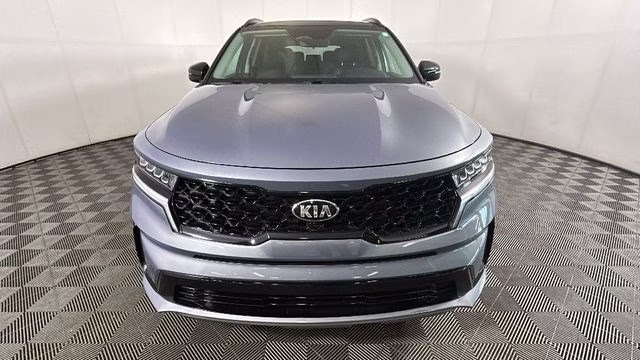 2021 Everlasting Silver Kia Sorento S FWD SUV