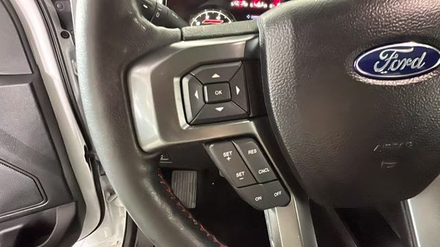 2018 Oxford White Ford F-150 XLT 4X4 Truck