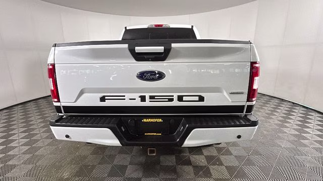 2018 Oxford White Ford F-150 XLT 4X4 Truck