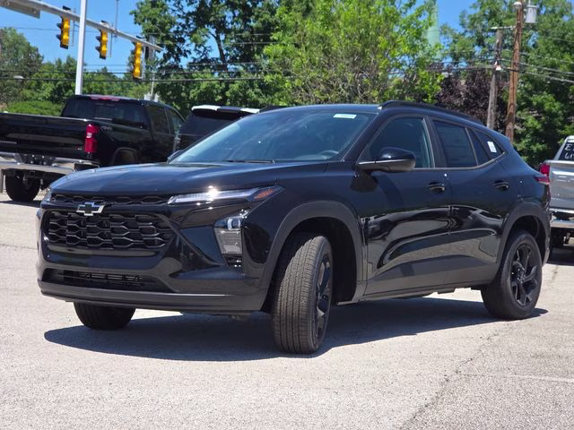 2026 Mosaic Black Metallic Chevrolet Trax LT FWD SUV
