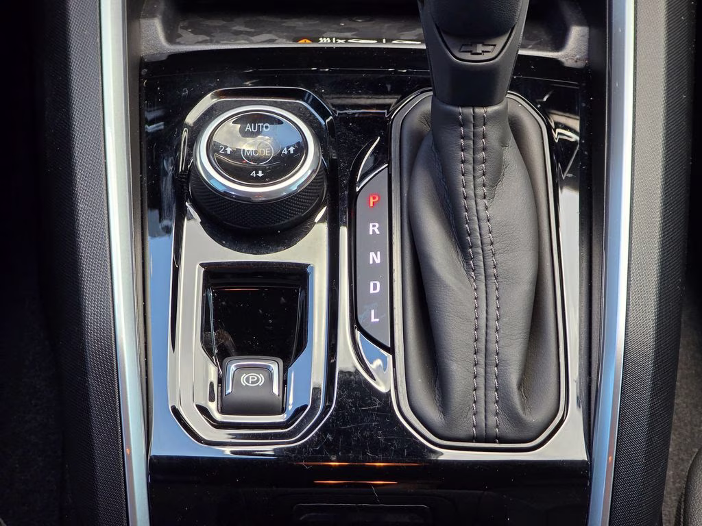 2026 Black Chevrolet Colorado Trail Boss 4X4 Truck