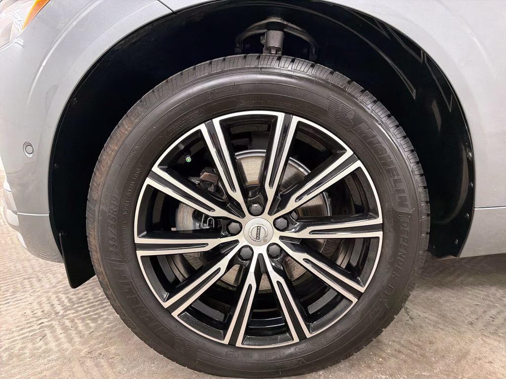 2019 Osmium Gray Metallic Volvo XC60 T5 Inscription FWD SUV
