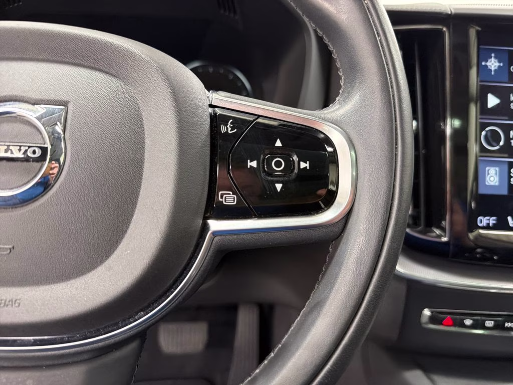 2019 Osmium Gray Metallic Volvo XC60 T5 Inscription FWD SUV