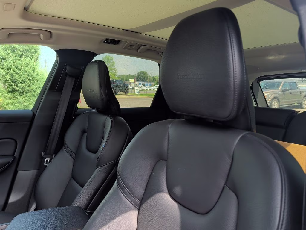2019 Osmium Gray Metallic Volvo XC60 T5 Inscription FWD SUV