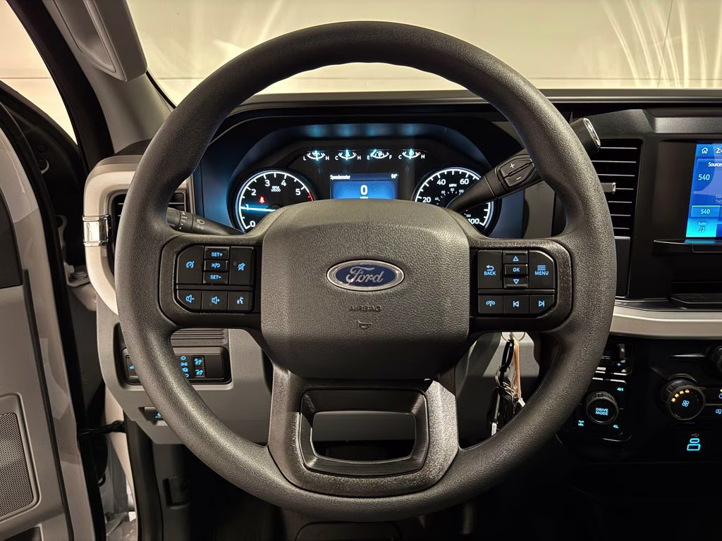 2026 Oxford White Ford Super Duty F-250 SRW XL 4X4 Truck