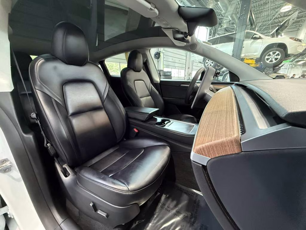 2024 Pearl White Multi-Coat Tesla Model Y Long Range AWD SUV