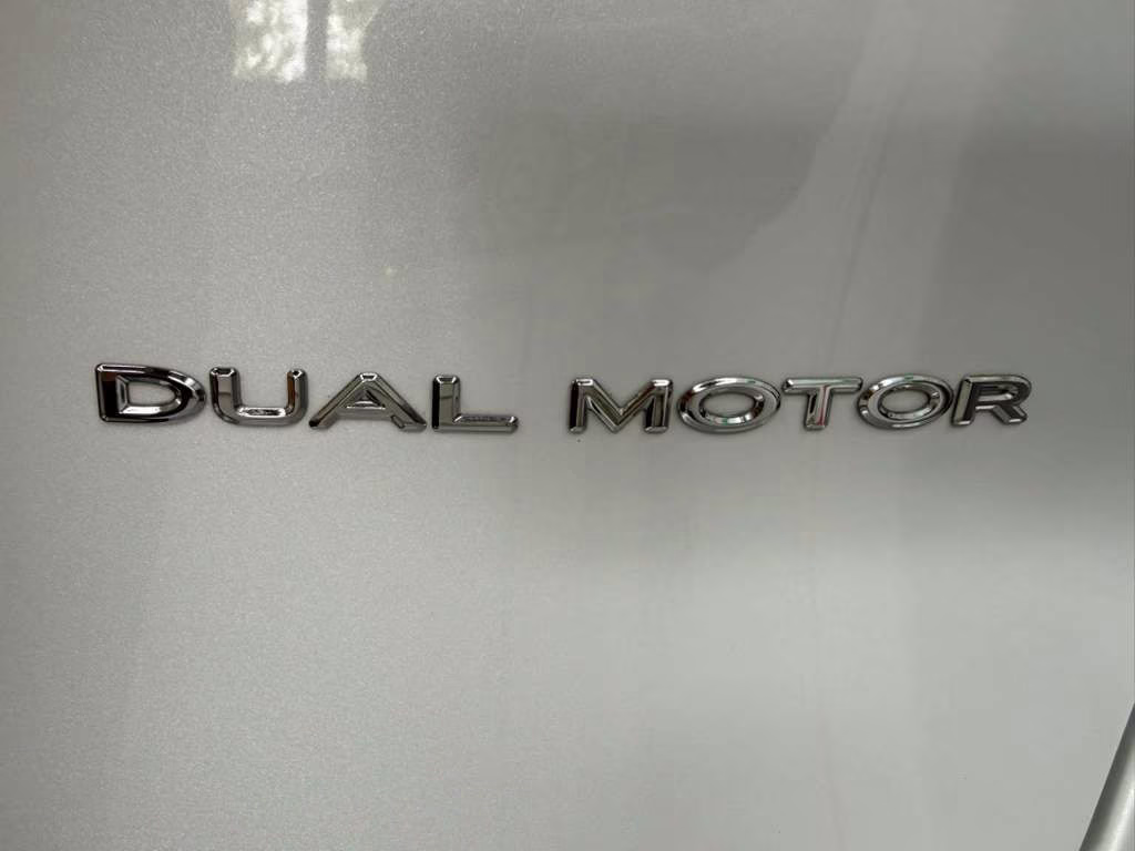 2024 Pearl White Multi-Coat Tesla Model Y Long Range AWD SUV