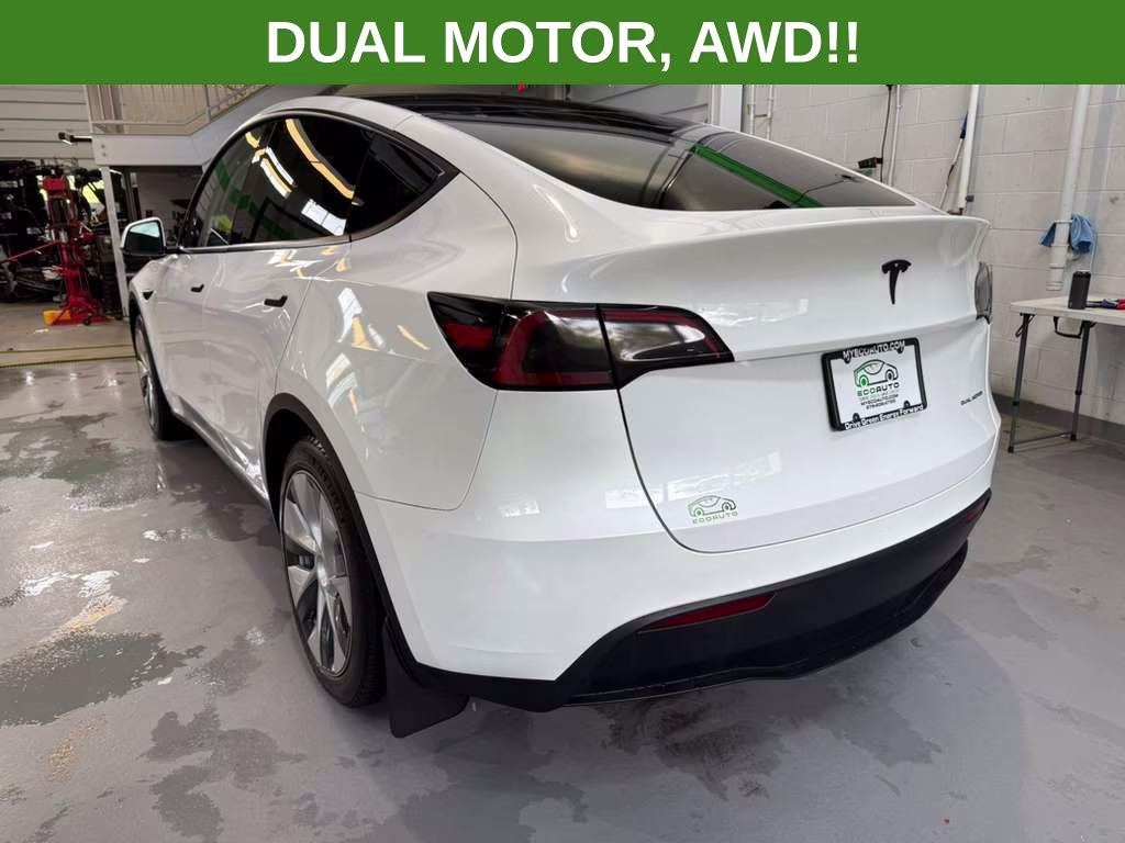 2024 Pearl White Multi-Coat Tesla Model Y Long Range AWD SUV