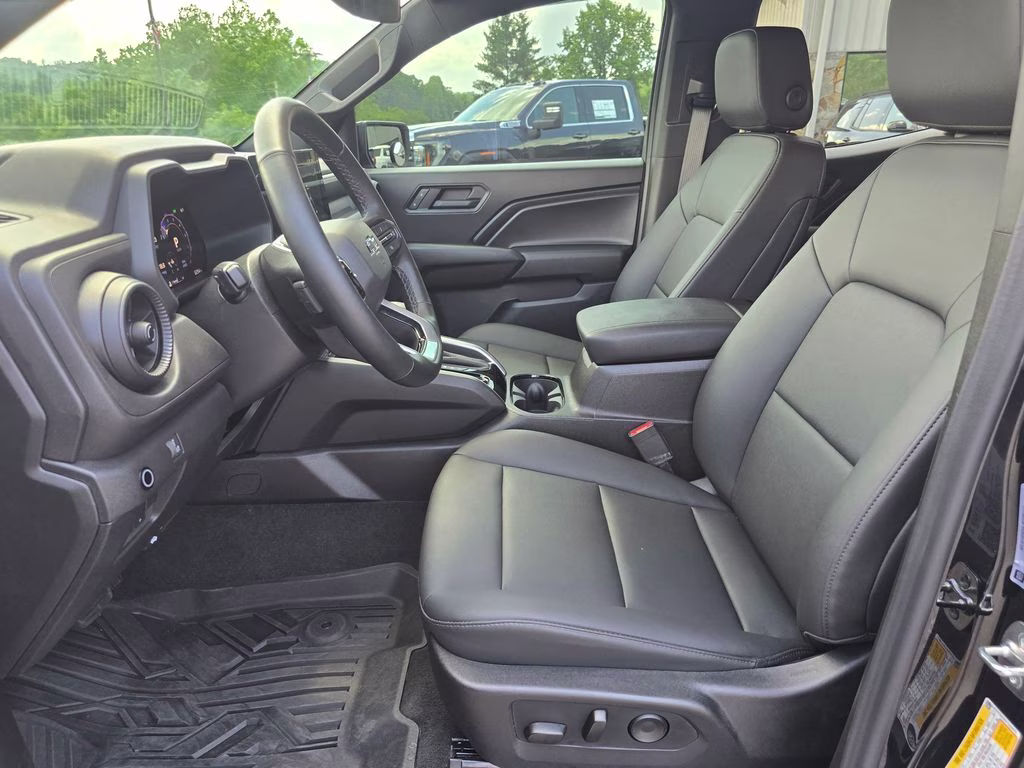 2026 Black Chevrolet Colorado Trail Boss 4X4 Truck