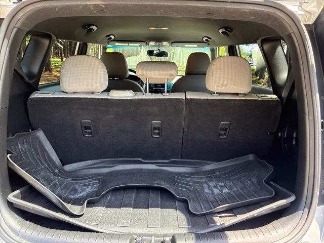 2018 Bright Silver Kia Soul Base FWD Hatchback