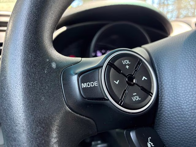 2018 Bright Silver Kia Soul Base FWD Hatchback
