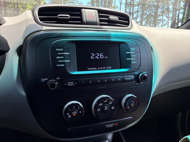 2018 Bright Silver Kia Soul Base FWD Hatchback