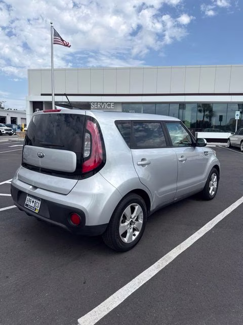 2018 Bright Silver Kia Soul Base FWD Hatchback