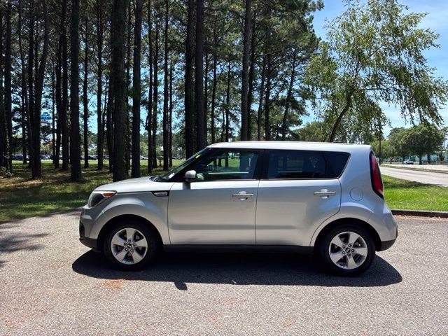 2018 Bright Silver Kia Soul Base FWD Hatchback