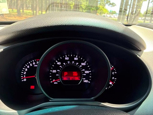 2018 Bright Silver Kia Soul Base FWD Hatchback