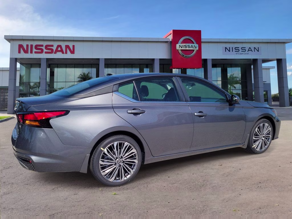 2026 Gun Metallic Nissan Altima 2.5 SV FWD Sedan