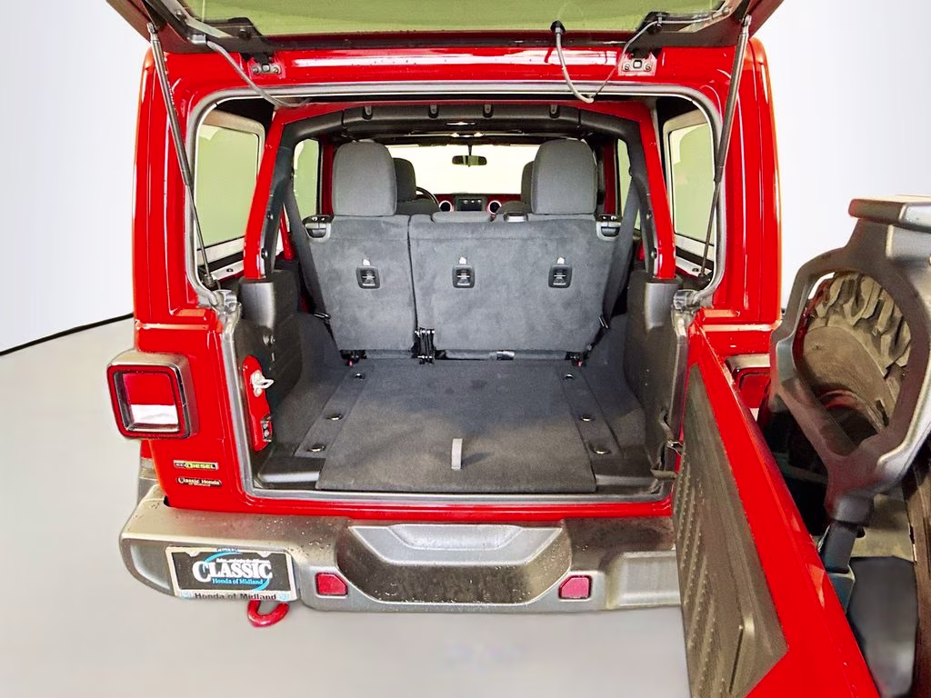 2021 Firecracker Red Clearcoat Jeep Wrangler Unlimited Rubicon 4X4 SUV