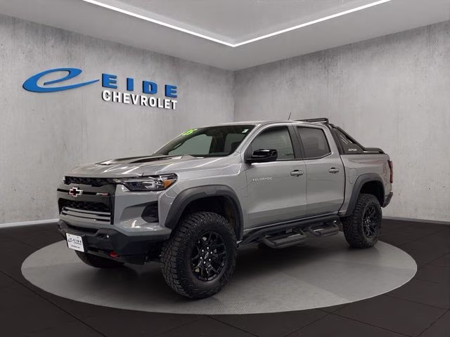 2025 Sterling Gray Metallic Chevrolet Colorado ZR2 4X4 Truck
