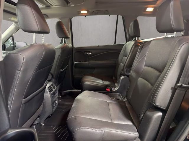 2022 Crystal Black Pearl Honda Pilot Elite AWD SUV