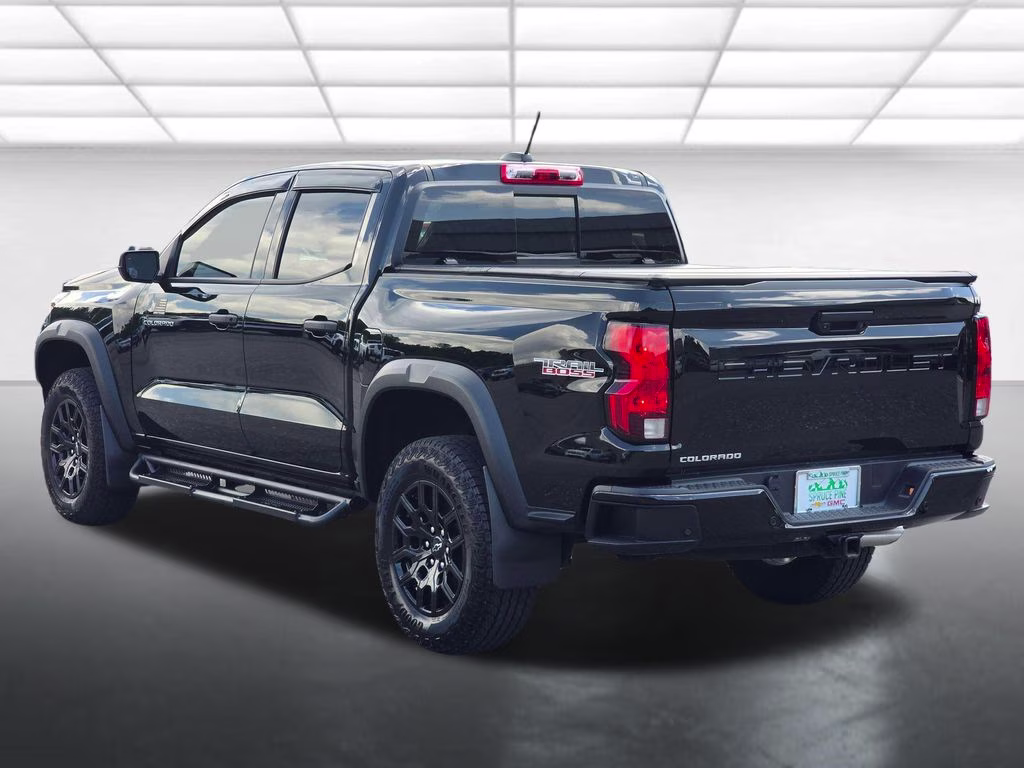 2026 Black Chevrolet Colorado Trail Boss 4X4 Truck