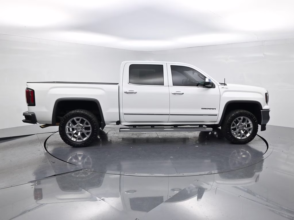 2018 Summit White GMC Sierra 1500 SLT 4X4 Truck