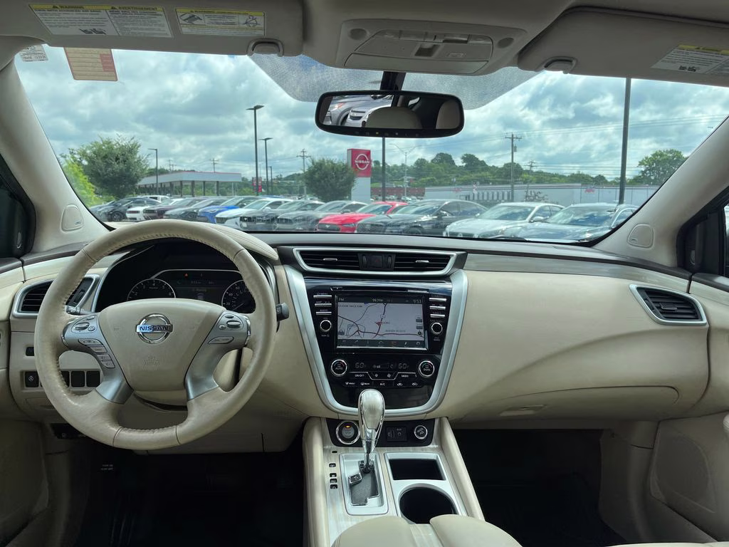 2018 Pearl White Nissan Murano Platinum FWD SUV