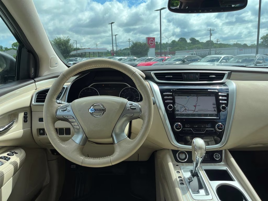 2018 Pearl White Nissan Murano Platinum FWD SUV