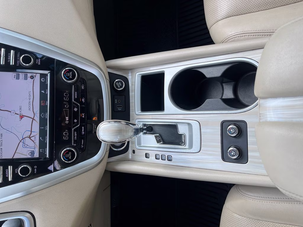 2018 Pearl White Nissan Murano Platinum FWD SUV