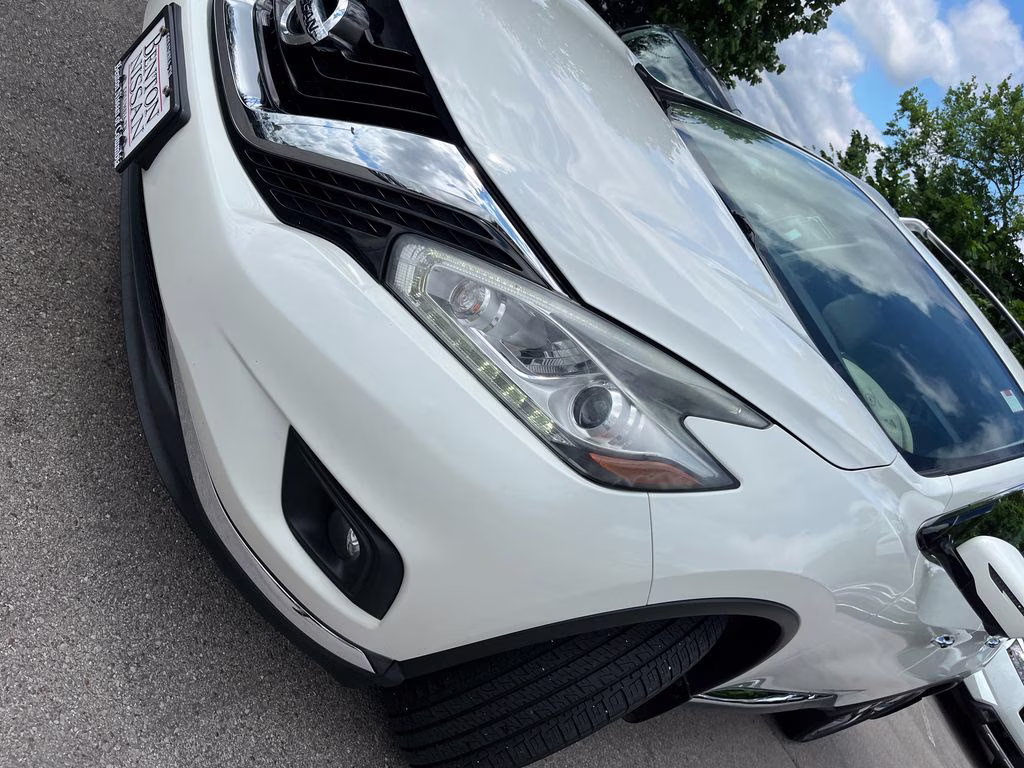 2018 Pearl White Nissan Murano Platinum FWD SUV