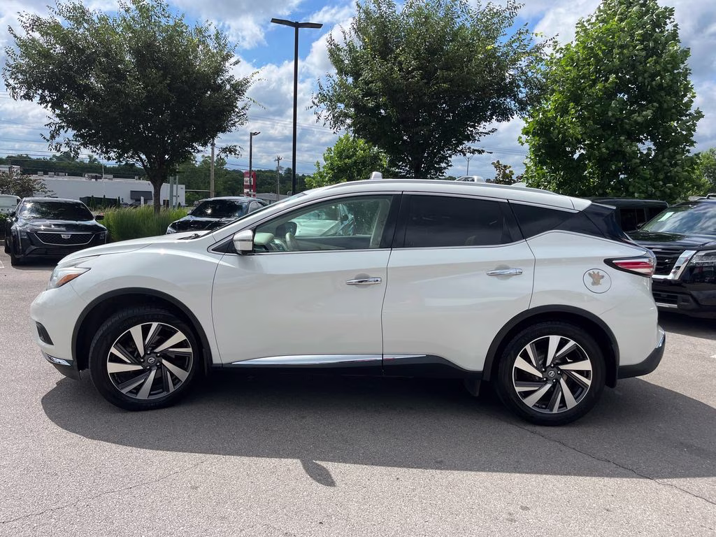 2018 Pearl White Nissan Murano Platinum FWD SUV