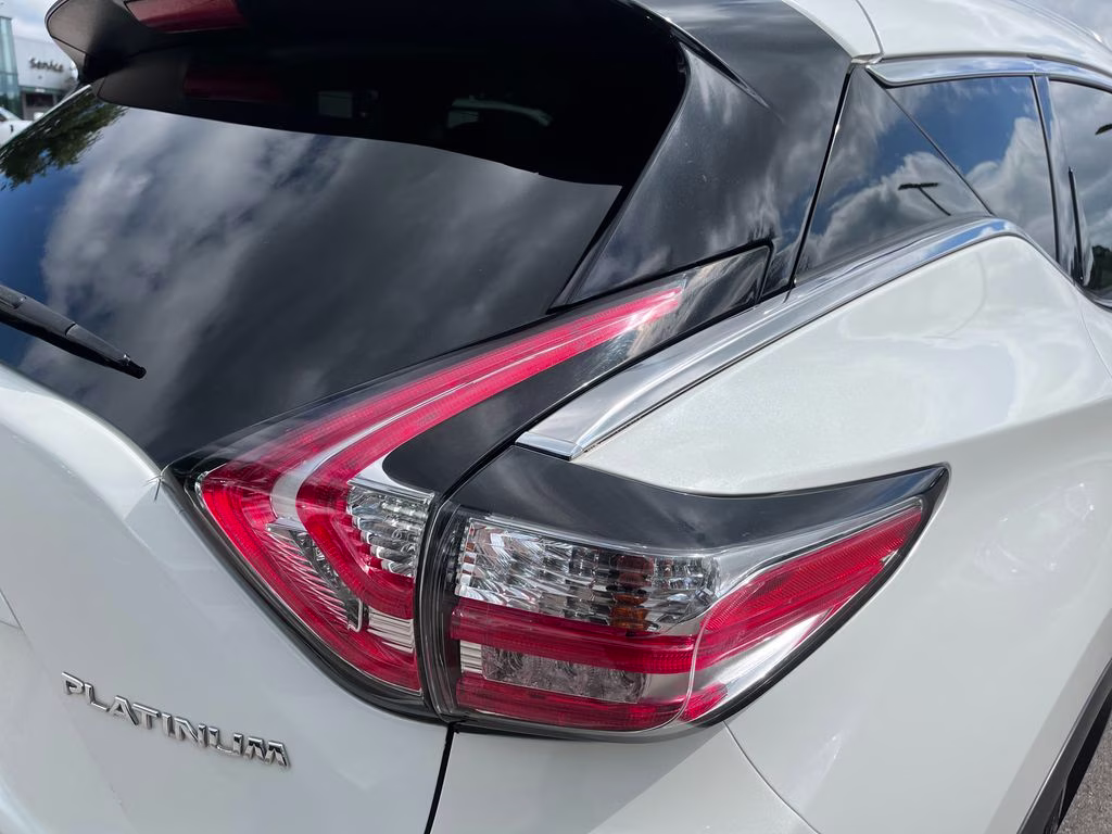 2018 Pearl White Nissan Murano Platinum FWD SUV